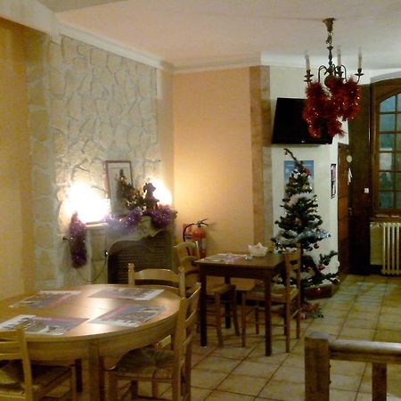בלואה Hotel Du Bellay מראה חיצוני תמונה