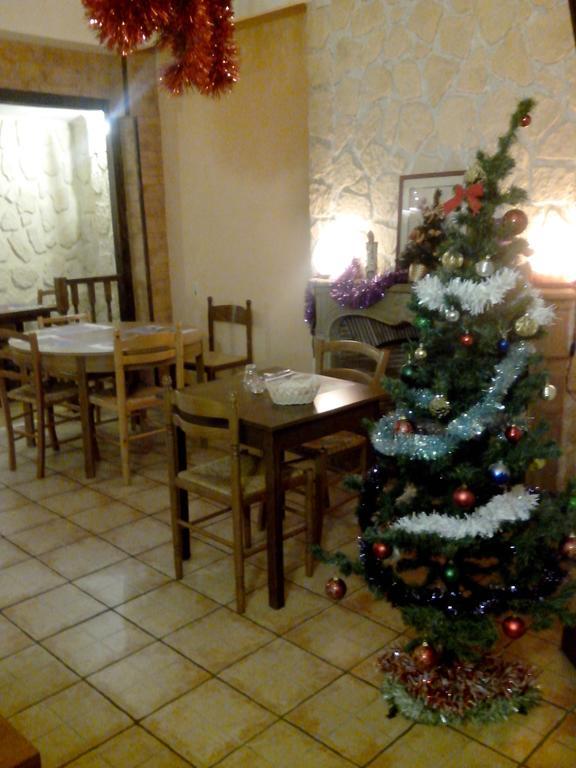 בלואה Hotel Du Bellay מראה חיצוני תמונה
