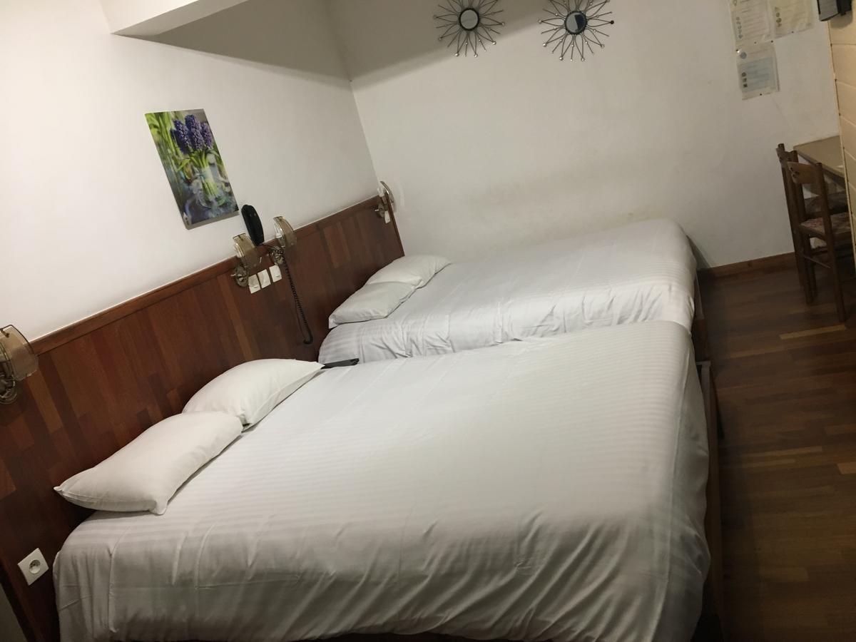 בלואה Hotel Du Bellay מראה חיצוני תמונה